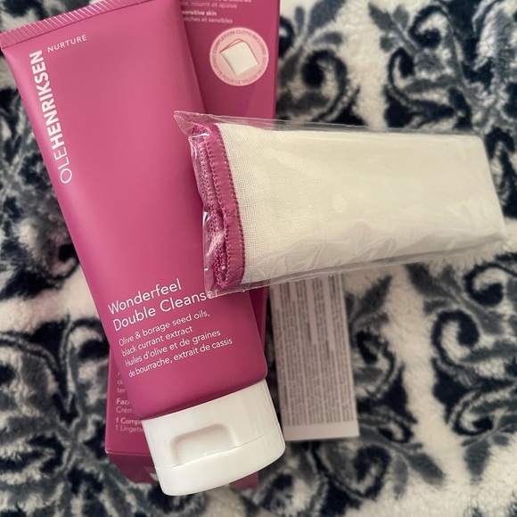 Ole Henriksen Wonderfeel Double Cleanser - Picture 4 of 5